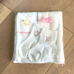 familiar ハンドタオル　靴下　ブローチ