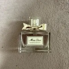 Miss Dior ブルーミングブーケ オードトワレ 30mL