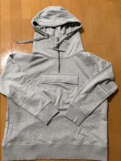 BURBERRYバーバリー　トレーナー✴︎パーカーのサムネイル