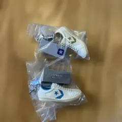 converse スニーカー　めじるしアクセサリー　がトイカプセル　2個セット