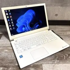 美品❤️ホワイト☆設定済み 大画面 カメラ ノートパソコン メモリ8GB SSD ☆綺麗めホワイト☆設定済み 大画面 カメラ ノートパソコン メモリ8GB