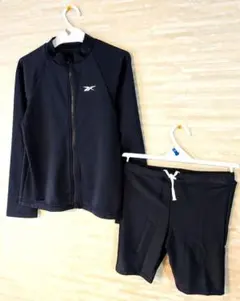 美品Reebok 水着セット ネイビー男女問わず　150