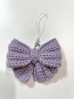 【ハンドメイド】薄紫色の編み物リボンチャーム　キーホルダー