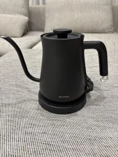 【新品未使用】バルミューダザポット ブラック バルミューダ ザ・ポット 0.6L ブラック(ブラック): ホーム