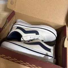 未使用 Vans ホワイト/ブラック オールドスクール　17cm