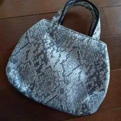 agnès b. VOYAGE ヘビ柄 ミニハンドバッグ