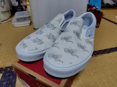 Item thumbnail for item fefc2d49-e4dc-4c38-ace0-cfc2dd41ea50