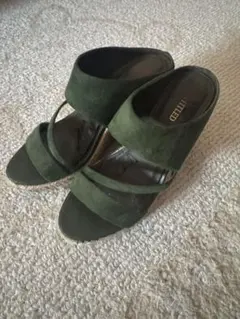 Item thumbnail for item d230a0a3-3a92-4b9a-a7d6-790e5d5f5718