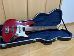 Fender American Deluxe Jazz Bass Vのサムネイル