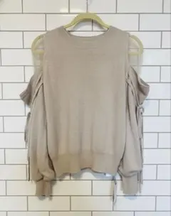 SNIDEL オフショルダー ベージュ ニットセーター