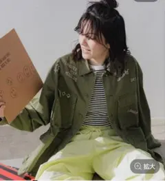 ニコアンド春色新品昨年チェーン刺繍ミリタリーシャツ オリーブグリーン フリー