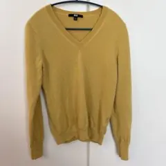 【値下げしました】UNIQLO カシミア100% マスタード色 Vネック長袖