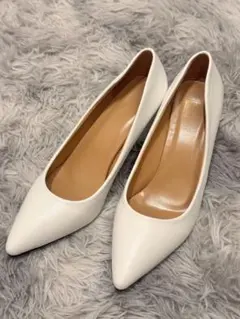 ホワイト ポインテッドトゥ ハイヒール