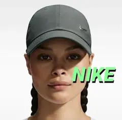 NIKE メタルスウッシュ キャップ グリーン系　M／Ｌのサムネイル