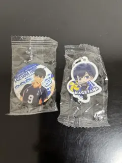 くら寿司ビッくらポンハイキューコラボ　影山飛雄の目印チャームと缶バッチ