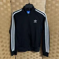 adidas ブラック ジップアップジャケット　トラックジャケット