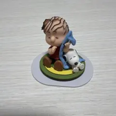SNOOPYMUSEUM ピーナッツヴィネットコレクション ライナス　リラックス