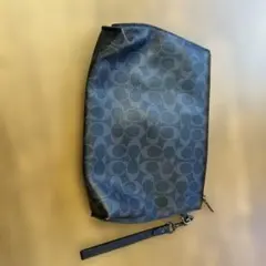 コーチ ブラックネイビー　クラッチバッグ