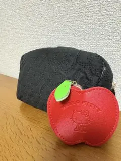 新品未使用品‼️大人可愛い ハローキティ ポーチ&ケース 2点セット