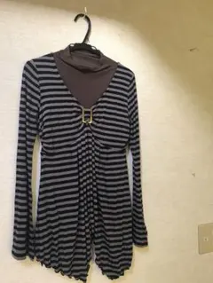 黒とグレーのストライプ トップスM