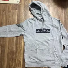 TOMMY HILFIGER グレーパーカー XL
