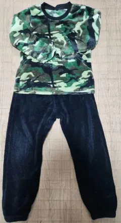 迷彩柄モコモコフリースパジャマ 130