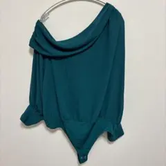 ブラウス オフショルダー 深緑 XL ワンショルダー風 エレガント 気品 長袖