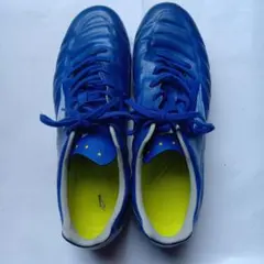 ミズノサッカーシューズ・スパイク　レビュラ