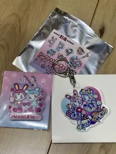 ナルミヤ　シークレットキーチェーンとベリエちゃんのPVCチャームのセット
