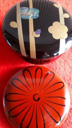 b160 春秋棗 一双（春野・秋野棗）華山作 木箱入 茶道具 古物 セール】b160 春秋棗 一双（春野・秋野棗）華山作 木箱入 茶道具