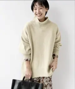 ほぼ新品　ジャーナルスタンダードrelumeハミルトンウールタートルネックニット