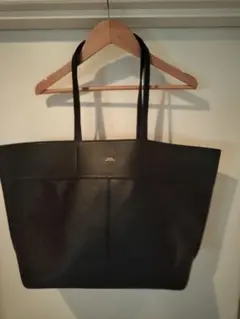 a.p.c　Totally Tote Bag　黒　レザーのサムネイル