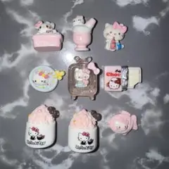 【新品未使用】 ハローキティ サンリオ デコレーションパーツ