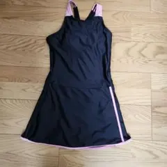 スカートつきワンピース水着