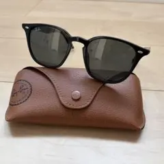 レイバン Ray-Ban サングラス ブラック ケース付き RB4258-Fのサムネイル