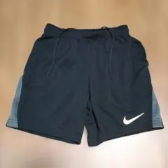 Nike Dri-FIT ショートパンツ Sサイズ