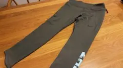 【美品】Nike レディース　フィットネスパンツ オリーブグリーン