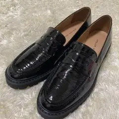 新品✨アトリエブルージュ エナメル 厚底ローファー 黒 23cm タンクソール