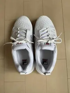 【新品未使用‼️】21.5cm オールコート用 テニスシューズ 硬式 白 赤 2025年最新オールコートテニスシューズの人気アイテム - メルカリ