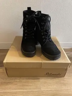 ⭐︎値下げ⭐︎Stilmoda ブラック レースアップブーツのサムネイル