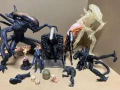 AVP エイリアン クィーン ミニバストスタチュー - メルカリ