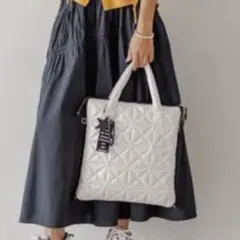 【未使用品】チャーム付き3WAYキルトトート BAYFLOW ホワイト