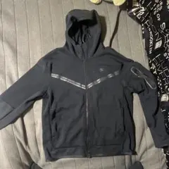 【特価中】NIKEテックフリース