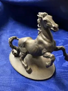 フランクリンミント製 ブラックサルト磁器の馬の小像 - メルカリ