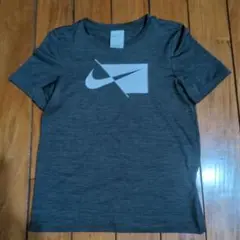 Nike グレー 140cm　DRI-FIT