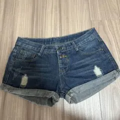 デニムショートパンツ ダメージ加工