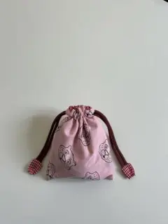 クマ柄ピンク巾着袋　給食袋 アニマル　パッチワーク　テキスタイル　裏地アリ