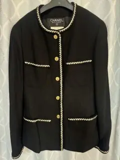 CHANEL ノーカラージャケット 40(M) お値下げしました。 2025年最新】CHANEL レディース ノーカラージャケットの人気アイテム