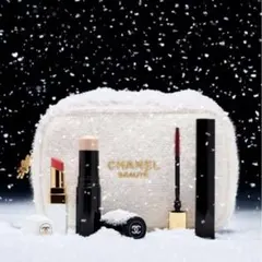 2025年最新】Chanel クリスマスコフレ ポーチの人気アイテム - メルカリ