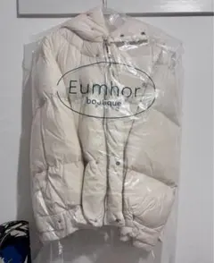 ホワイト ダウンジャケット